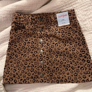 Cat & Jack girls leopard print corduroy skirt - Size M (7/8)